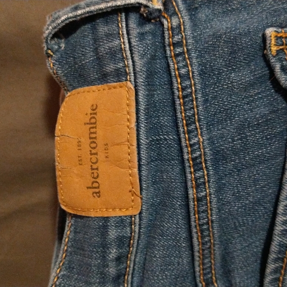 Abercrombie Kids Jeans - Picture 2 of 4